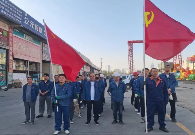 政企協(xié)作同抓共管 構(gòu)建和諧安全園區(qū)&mdash;&mdash;配送公司黨工團聯(lián)合北區(qū)城管開展環(huán)境整治主題活動