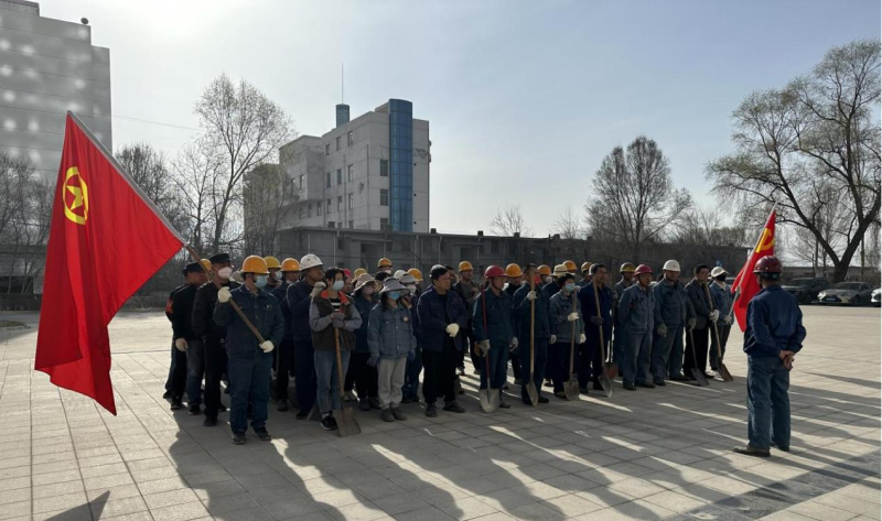 物產(chǎn)工投公司基層黨支部和公司團(tuán)支部聯(lián)合開展&ldquo;共筑家園 正植有你&rdquo;主題黨日、團(tuán)日活動